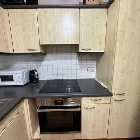 A 2 Standard Bedrooms Flat London Ngoại thất bức ảnh