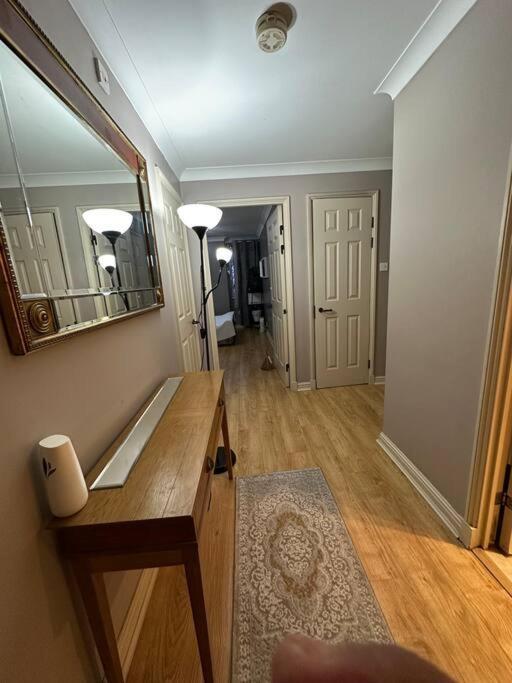 A 2 Standard Bedrooms Flat London Ngoại thất bức ảnh